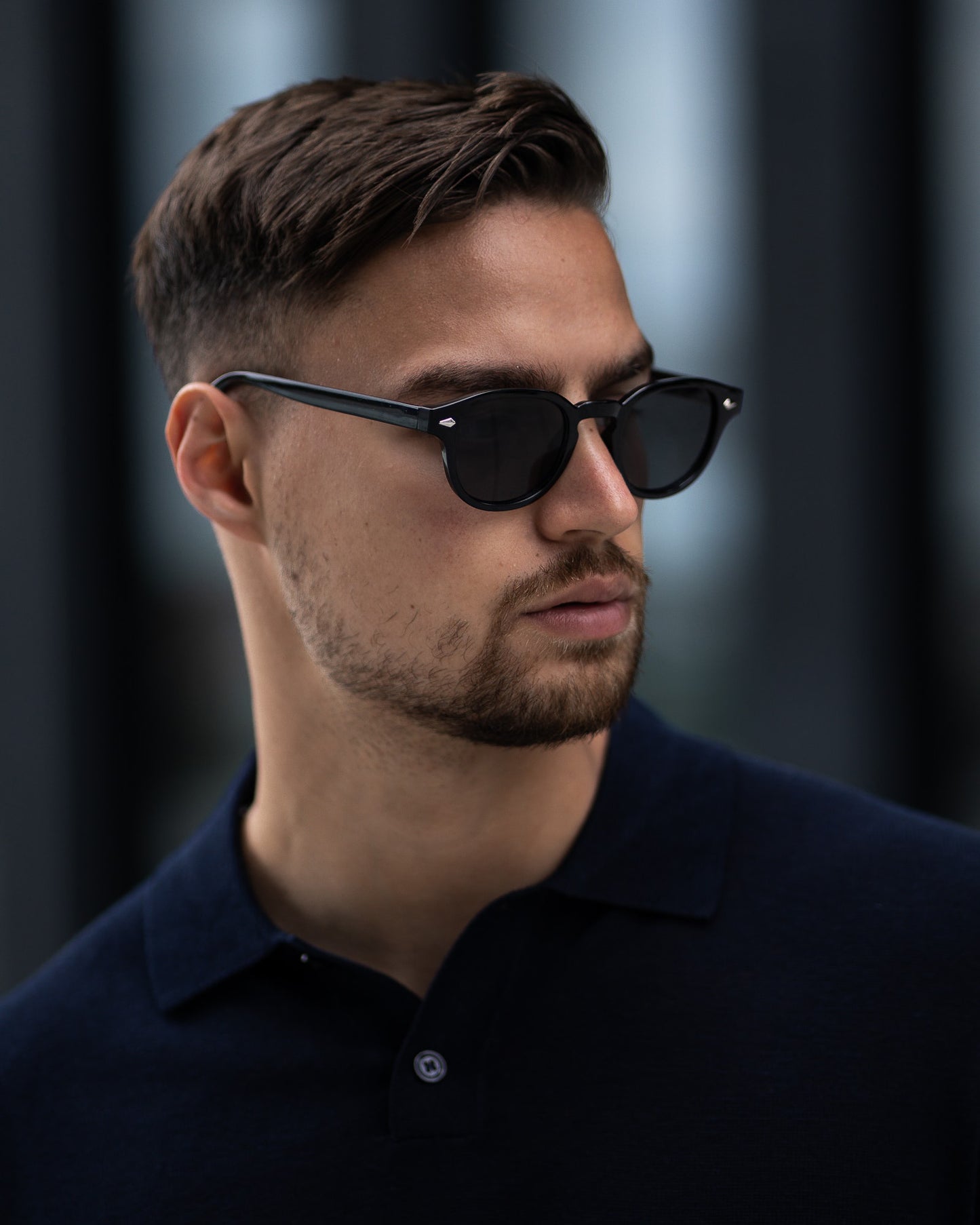 CLASSIC BLACK