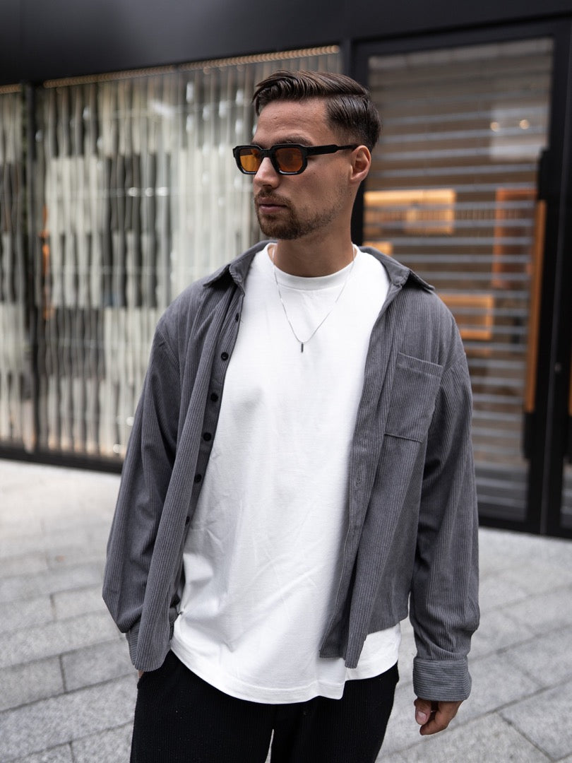 VINTAGE BLACE SUNGLASSES