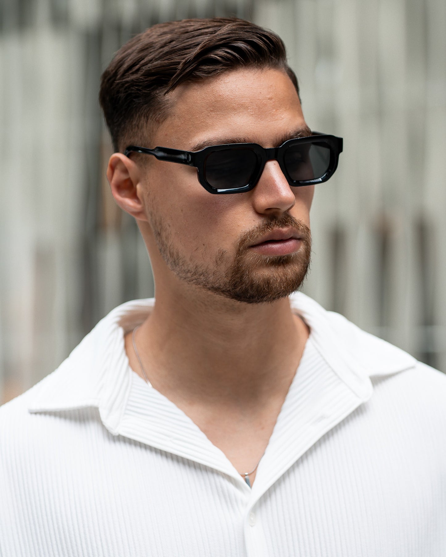 VINTAGE BLACE SUNGLASSES