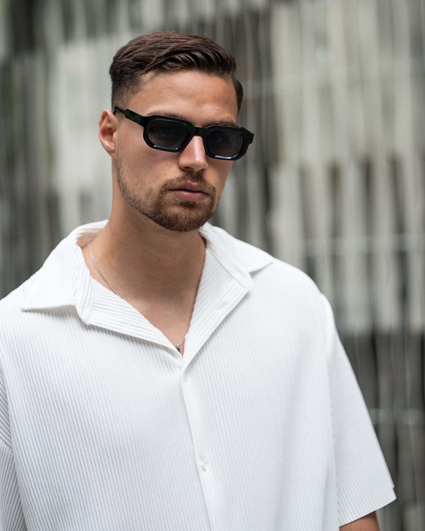 VINTAGE BLACE SUNGLASSES