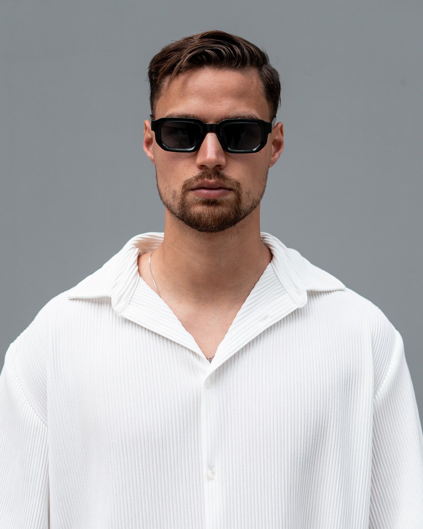 VINTAGE BLACE SUNGLASSES