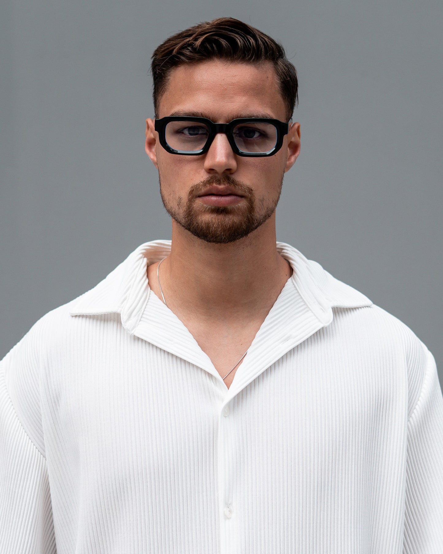 VINTAGE BLACE SUNGLASSES